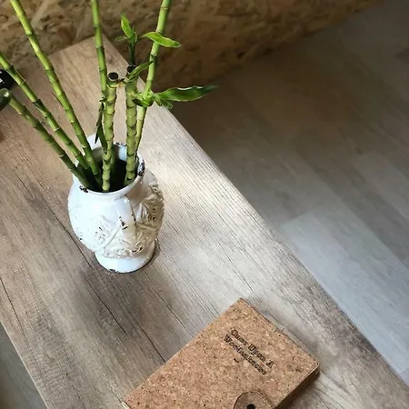 아파트 Once Upon A Woodenhouse Kanálion